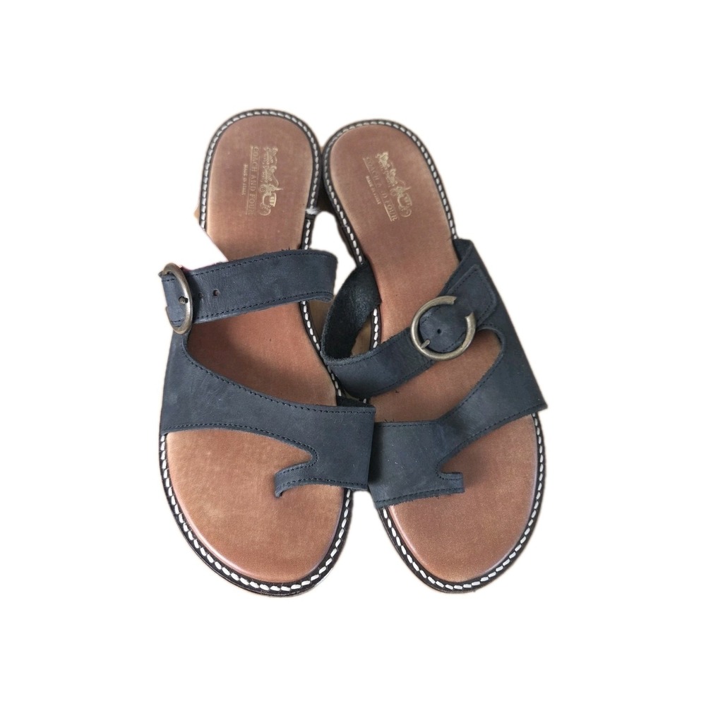 Coach And four Women's Tucano Sandals Flat Sz 11 Black Leather Strappy Designer